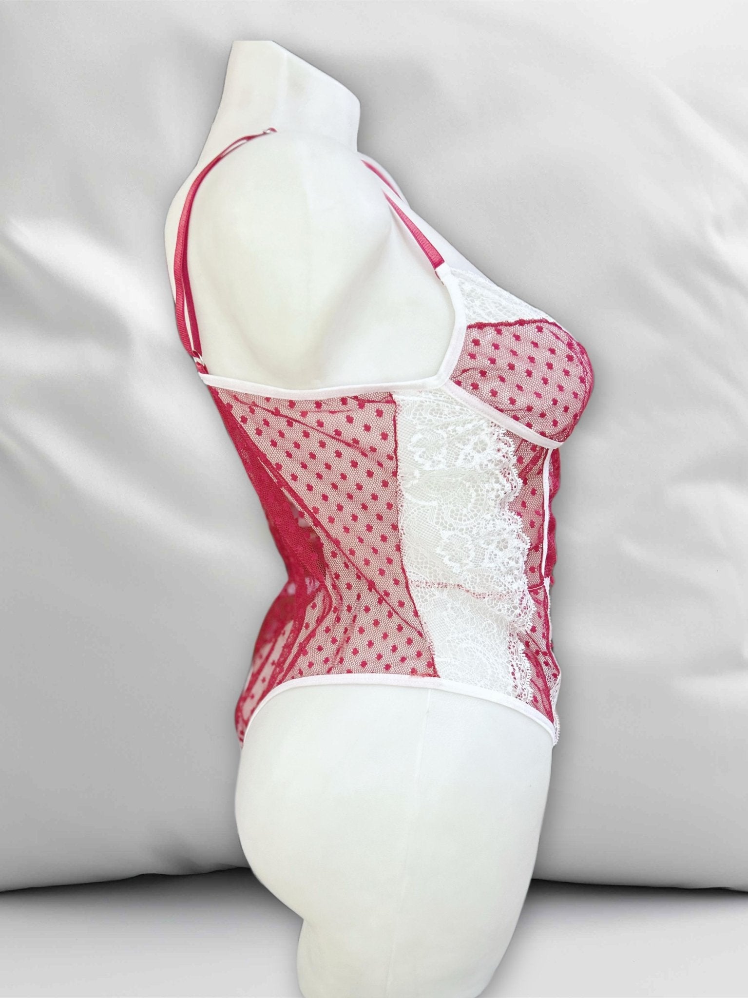 ROSALİE | Premium Hemşire Temalı Beyaz Dantel Fantazi Body - MADAME KURNİA