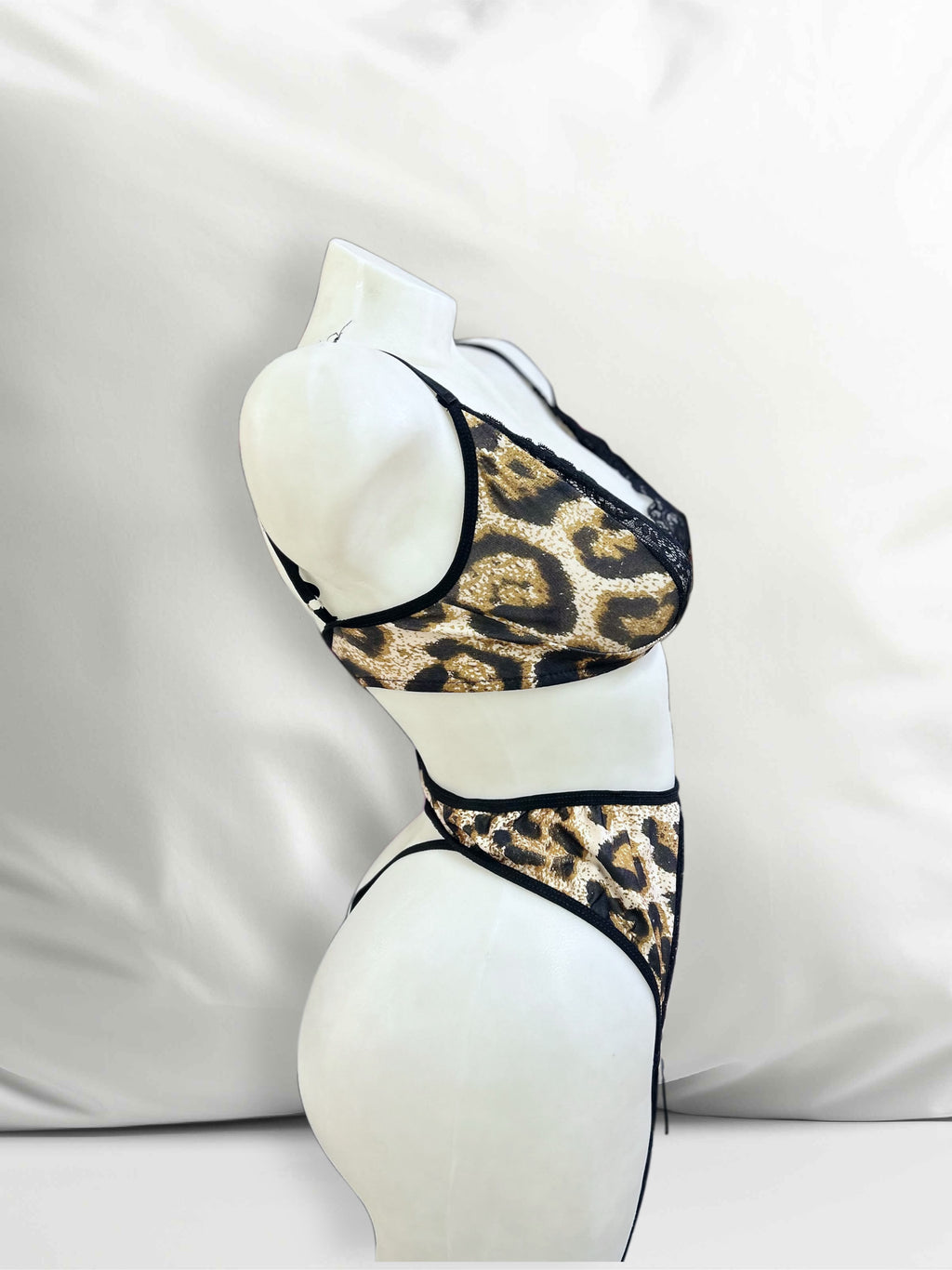Wild | Leopar Desenli Dantel Jartiyer Takımı